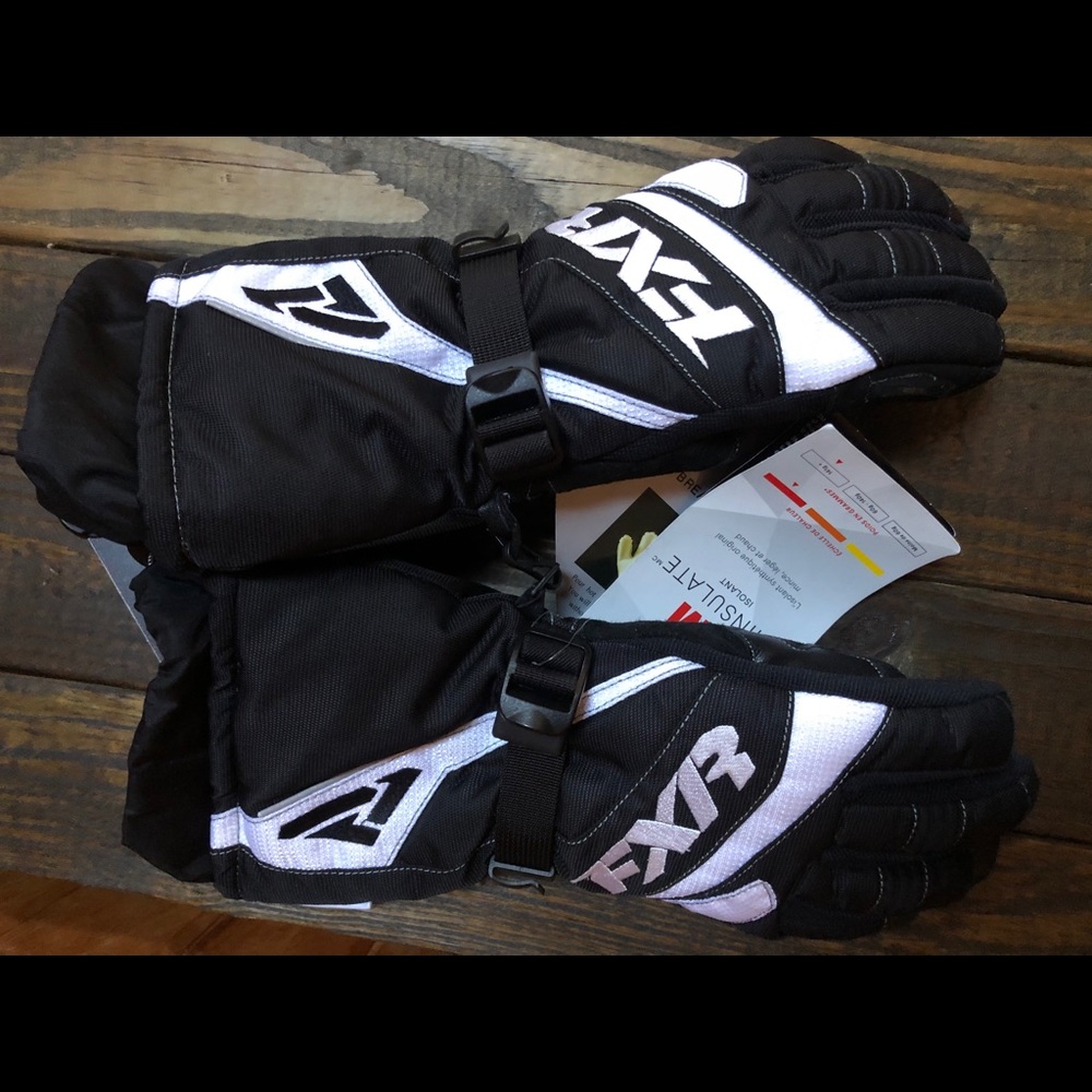 NWT Women’s FXR fusion glove.